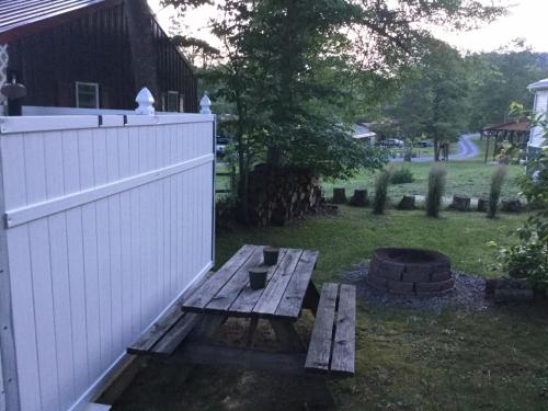 Rock Ridge Rentals Cottage – Photos 3