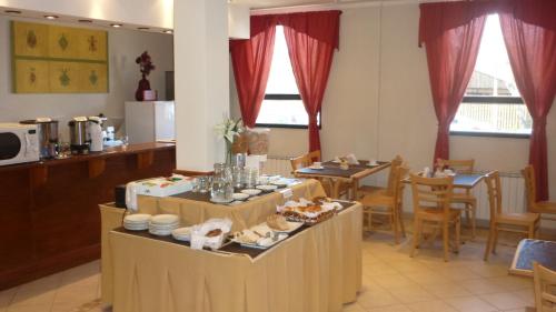 Makanan di atau berdekatan aparthotel ini
