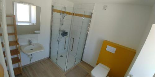 A bathroom at Gîte des Ayrifagnes