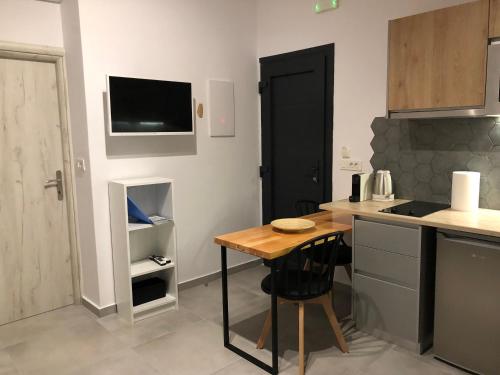 Una cocina o cocineta en Dragonfly Villas