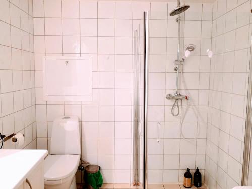 Ένα μπάνιο στο Lillestrøm Central City Apartment Fully Furnished