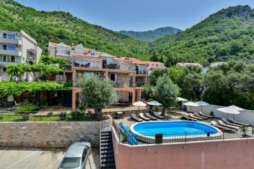 Vue générale sur la montagne ou vue sur la montagne depuis l'appartement