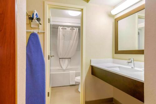 Gallery image of Quality Inn & Suites Olde Town in Portsmouth