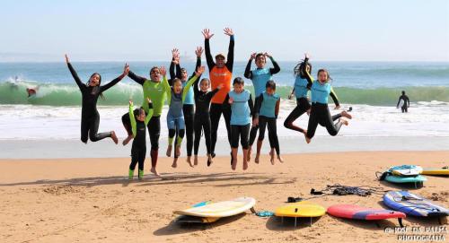 Επισκέπτες που μένουν στο Hostel & Surfcamp 55