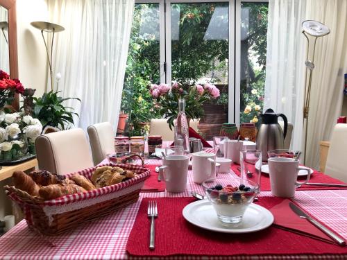 Jídlo v bed and breakfast nebo okolí