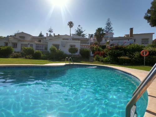 Las Flores Apartments Piscina abierta!!, Benalmádena ...