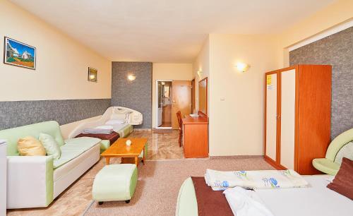 Зображення з фотогалереї помешкання Peneka Hotel у місті Поморіє