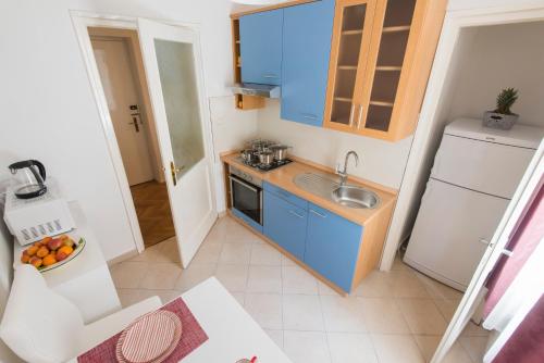 T&M Apartment with parking in the Old town