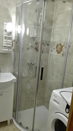 Kamar mandi di Apartament ul. Władysława IV 2/2