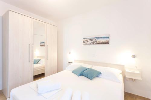 Gallery image of Blue House in Makarska