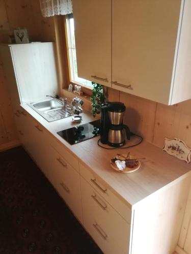 Η κουζίνα ή μικρή κουζίνα στο Ferienhaus Barbara