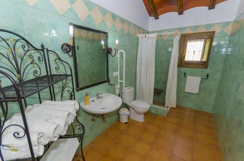 Ett badrum på Finca Liarte