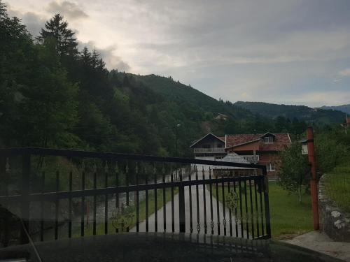 Un paisaje natural cerca de la villa