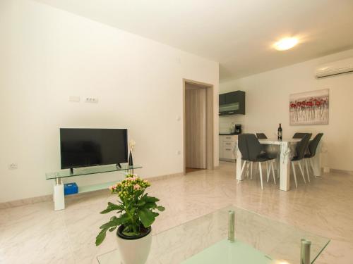 4 Stars Apartments-Pikula