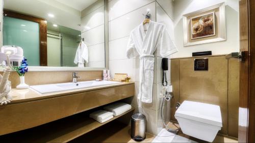 Koupelna v ubytování Ramada Gurgaon Central