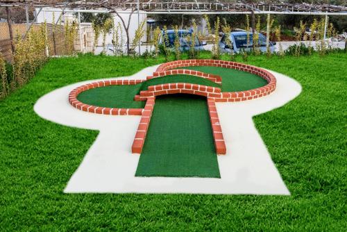 Κήπος έξω από το Villa4Dreams