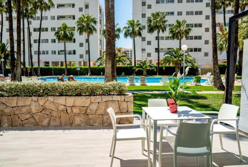 Gallery image of Apartamentos Tamarindos Peñiscola in Peniscola