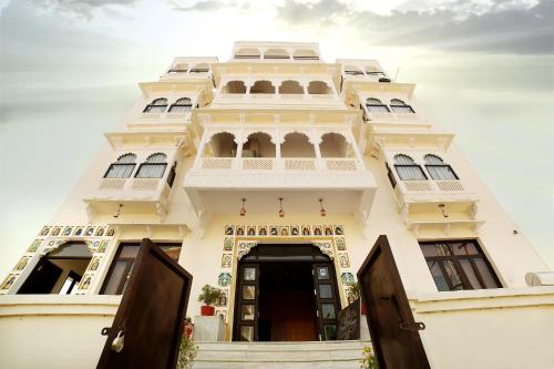 Gallery image of Hotel Royal Pratap Niwas in Udaipur