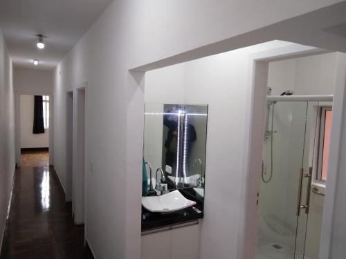 Ванная комната в Curitiba Central Hostel