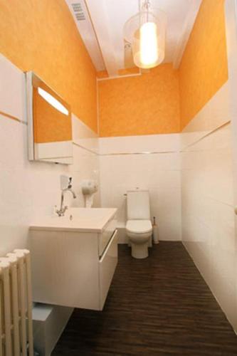Ein Badezimmer in der Unterkunft Chateau de Vaugrignon - Beer Spa