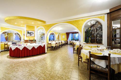 Gallery image of Hotel Europa in San Martino di Castrozza