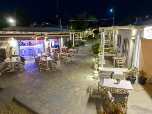 Gallery image of Agia Anna Beachfront Boutique in Paraga