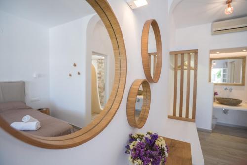 Gallery image of Agia Anna Beachfront Boutique in Paraga