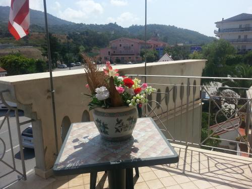 Un balcón o terraza de Hotel Mistef