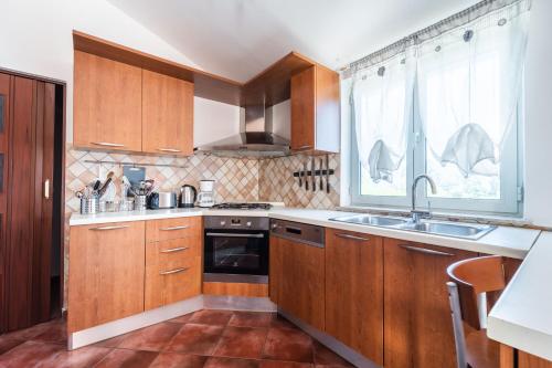 Apartman Debora sa privatnim bazenom