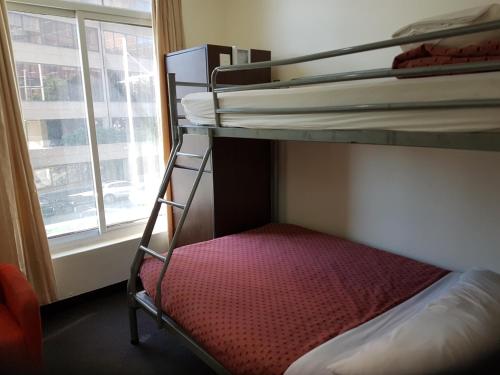 790 on George Backpackers Image