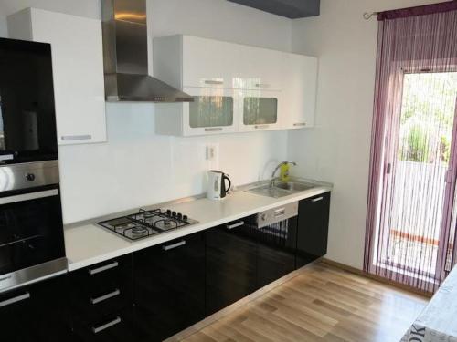 Gallery image of Apartments Elenora in Brist