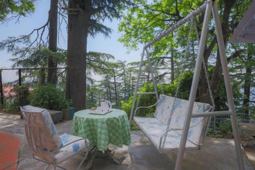 Un jardín fuera de Glen View Heritage Homestay