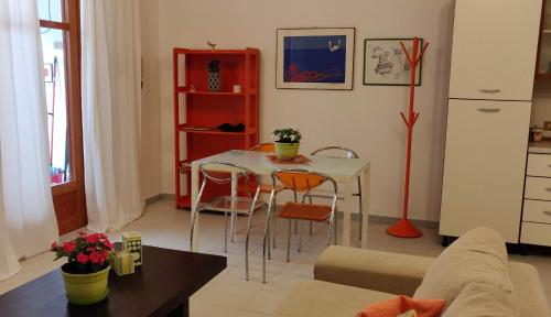 A seating area at Appartamento a due passi dal mare