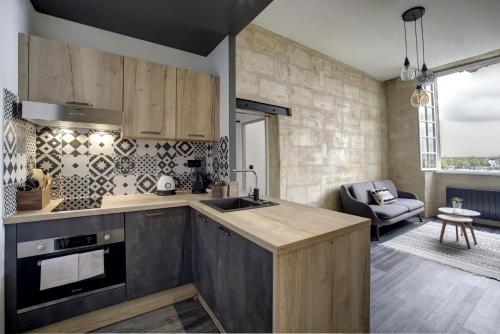 Le Port de la Lune - Vue panoramique sur les Quais