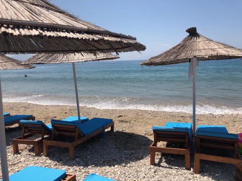 Gallery image of Hotel Riviera in Qeparo