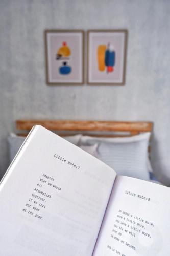Imagen de la galería de The Sloth Bali, en Canggu