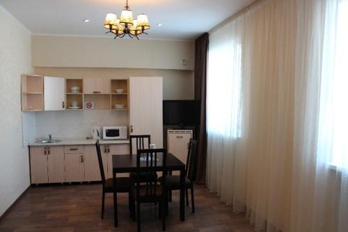 Dapur atau dapur kecil di Hotel Zumrat