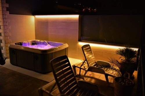 Φωτογραφία από το άλμπουμ του Sea View Apartments with jaccuzzi σε Podstrana
