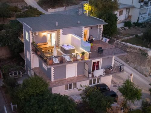 Sea View Apartments with jaccuzzi