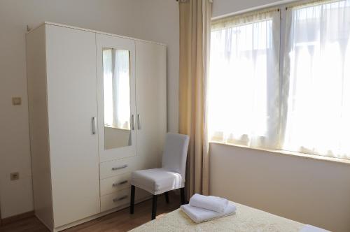 Apartment Neva