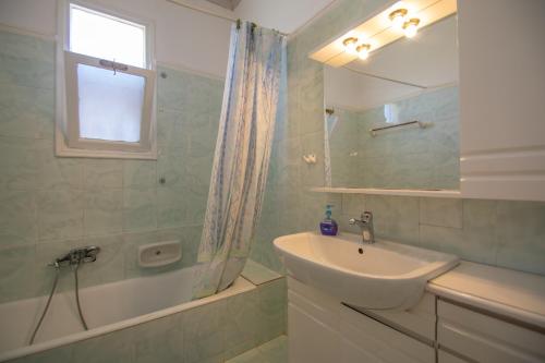 Koupelna v ubytování Casa Tsounis by "elite"