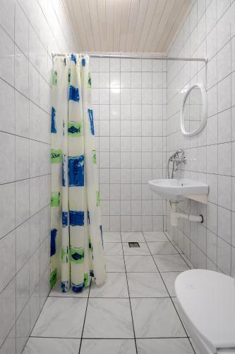 Kupaonica u objektu Pas Eda