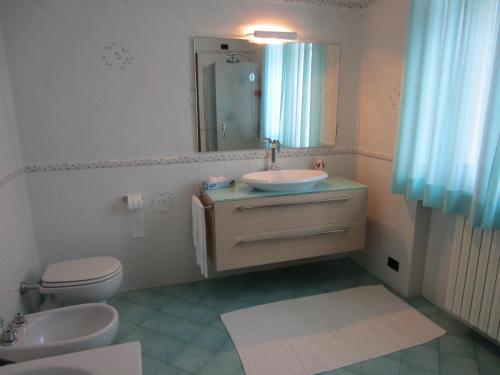 Koupelna v ubytování Marinella B&B