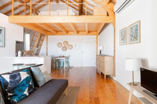 Loft 72