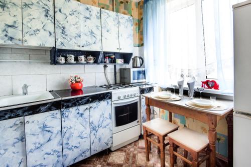 A cozinha ou cozinha compacta de 1-комнатная на Ленина 13