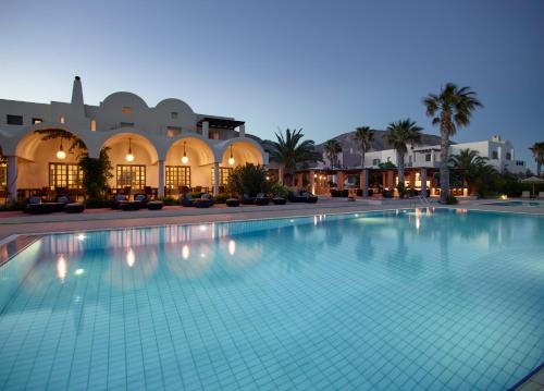 Foto dalla galleria di 9 Muses Santorini Resort a Perivolos
