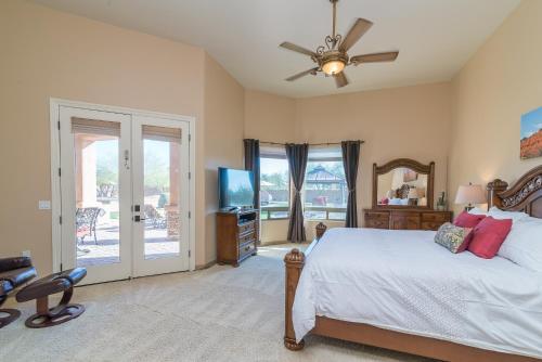 Ένα ή περισσότερα κρεβάτια σε δωμάτιο στο Casa Vista Home