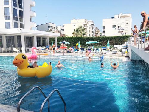 Πισίνα στο ή κοντά στο Perandor Beach