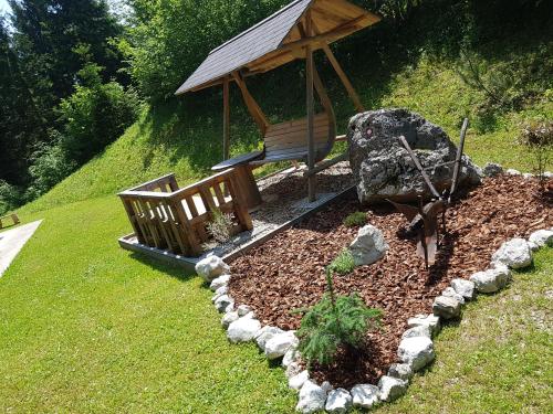 Κήπος έξω από το Lodge In Koprivnik