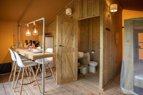Phòng tắm tại Lodge Holidays - Glamping San Marino